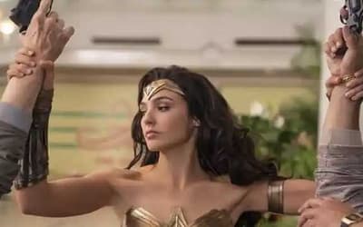WONDER WOMAN 1984 Clips Show Diana Prince In Action In An American Mall And The White House