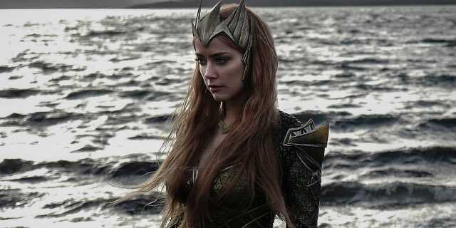 JUSTICE LEAGUE: A New Image Of Amber Heard Suited Up As ...