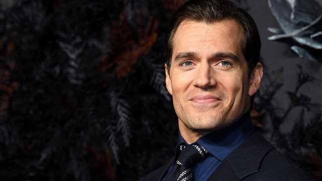 Justice League Star Henry Cavill Explains Why Playing Video Games