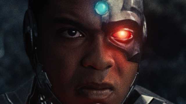 ZACK SNYDER'S JUSTICE LEAGUE Exclusive: Scanline VFX Details Expanding The Russia Scene And The Parademon Gun - Vimarsana News