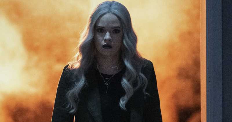 THE FLASH: Justice Always Wins In The New Promo For Season 7, Episode 8: "The People v. Killer Frost" - Vimarsana News