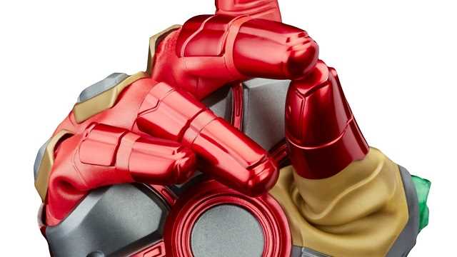 AVENGERS: ENDGAME - Hasbro Unveils New Iron Man Nano Gauntlet...And Yes, You Can Snap Your Fingers! - Vimarsana News