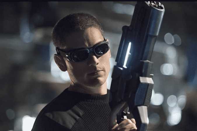 LEGENDS OF TOMORROW: Wentworth Miller Set To Return As Captain Cold For 100th Episode - Vimarsana News