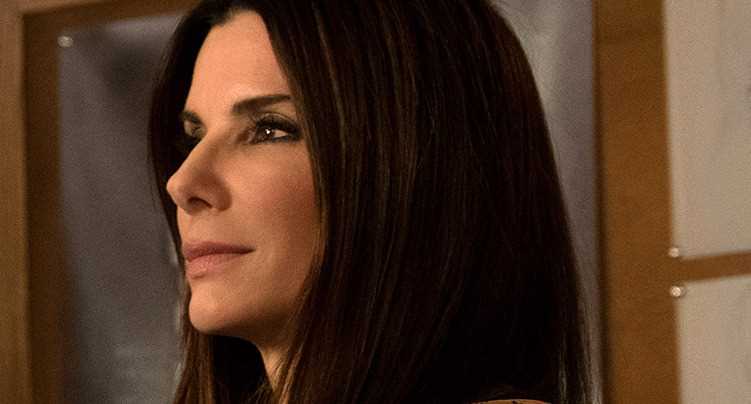 Sandra Bullock Turned Down A Superhero Role, & Is Leaving It Up To The Internet To Figure Out Which One - Vimarsana News